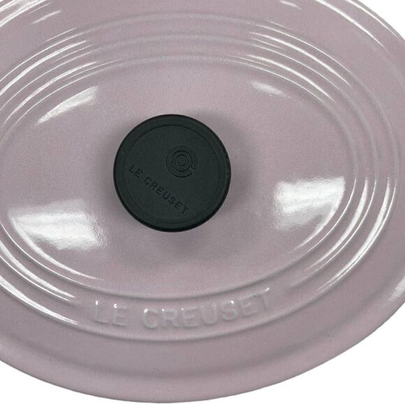 Le Creuset 3.5 Quarts 25 Dutch Oven Chiffon Pink - Picture 3 of 7